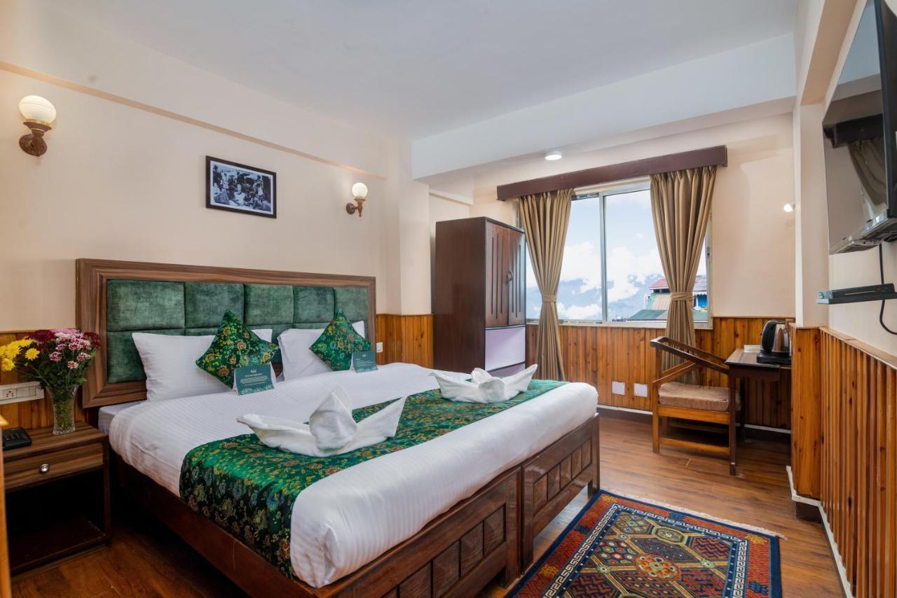 Muscatel Roma - 400 Mts From Mall Road Νταρτζίλινγκ Εξωτερικό φωτογραφία