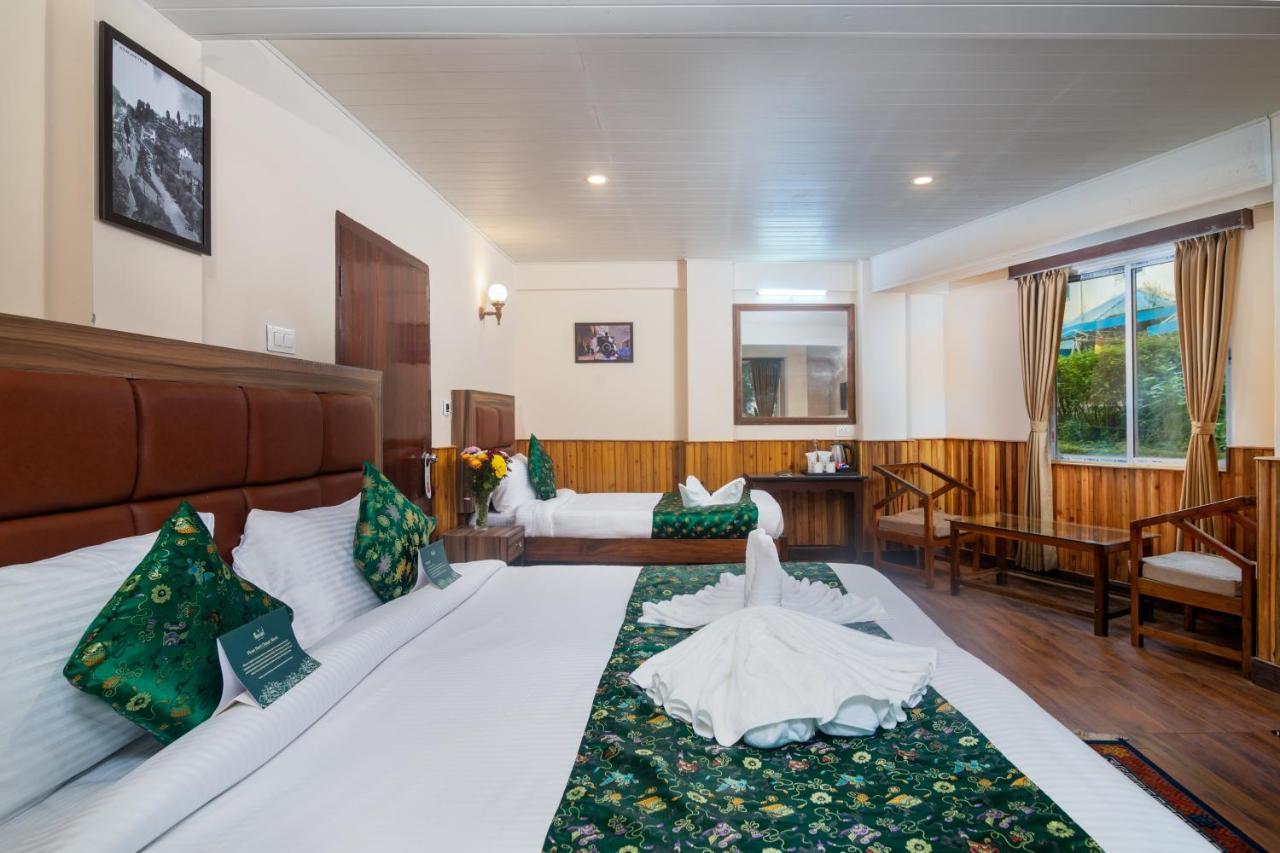 Muscatel Roma - 400 Mts From Mall Road Νταρτζίλινγκ Εξωτερικό φωτογραφία