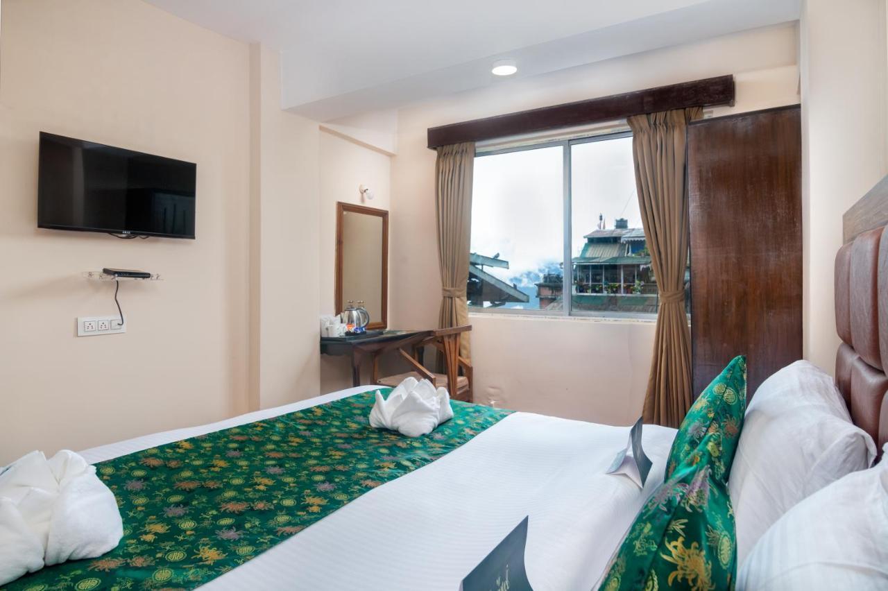 Muscatel Roma - 400 Mts From Mall Road Νταρτζίλινγκ Εξωτερικό φωτογραφία